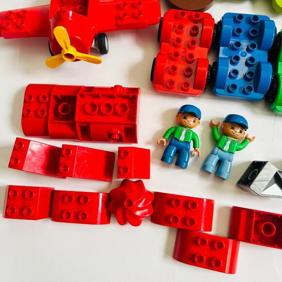 LEGO Duplo Mixed Lot Airplane Cars Figures Window Flowers Cupcake Blocks 71 pcs - Picture 10 of 10